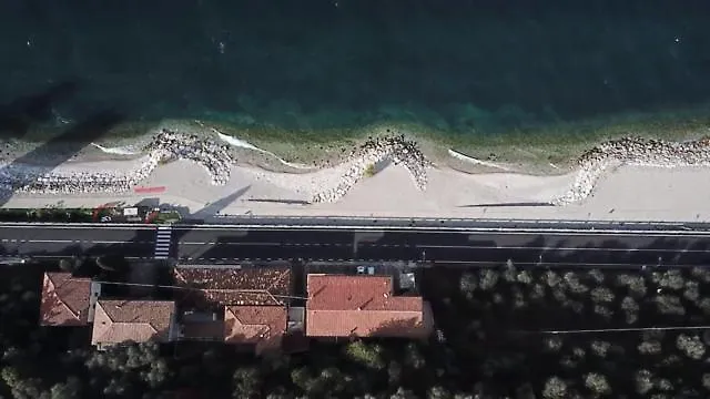 Haus And Διαμέρισμα Brenzone sul Garda