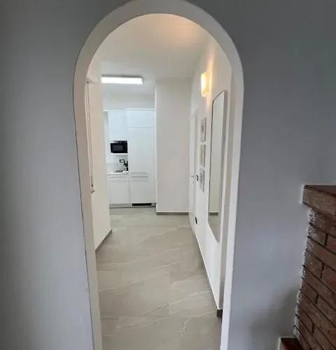 Haus And Διαμέρισμα Brenzone sul Garda