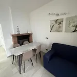 Daire Haus And Brenzone sul Garda